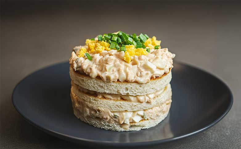 receta de pastel de atún con mayonesa ligera y pepinillos