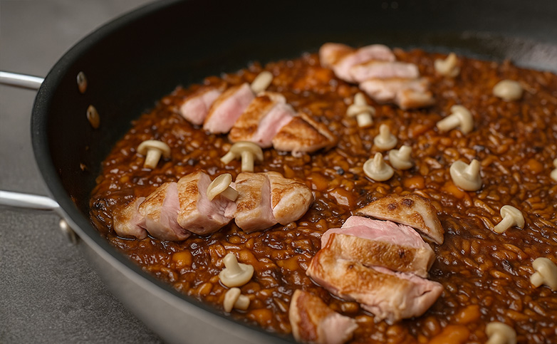 receta fácil arroz de codorniz y setas tradicional