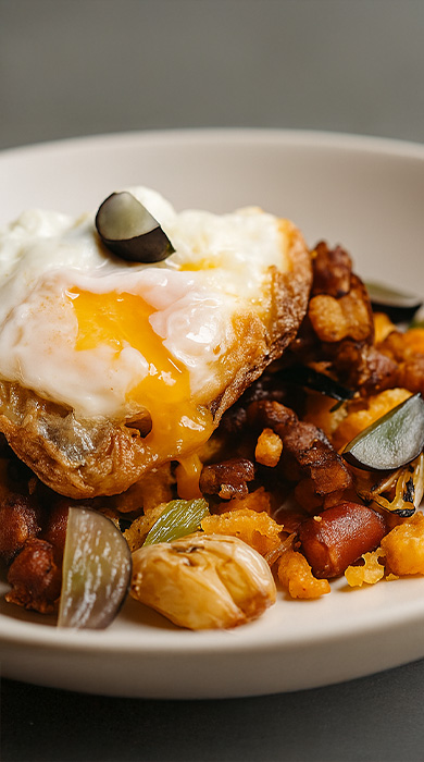 Migas con chistorra y panceta